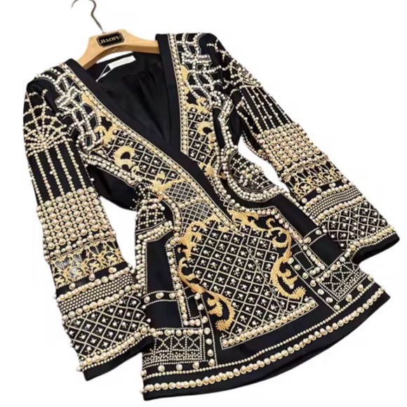 Intricate Black and Silver Women's Blazer - Picture 2 of 7